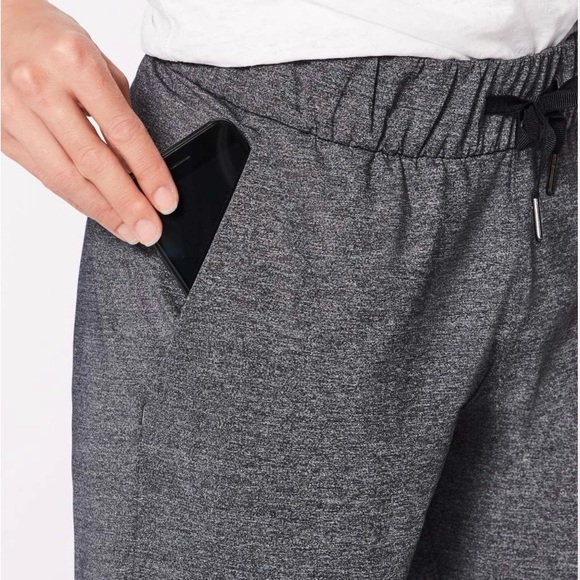 Lululemon On The Fly Pant *28" - Picture 3 of 6